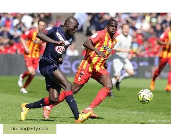 爱德华闪击朗斯半场领先摩纳哥